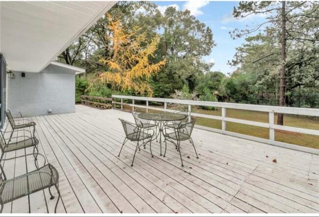 Building Photo - 315 Bomar Pl