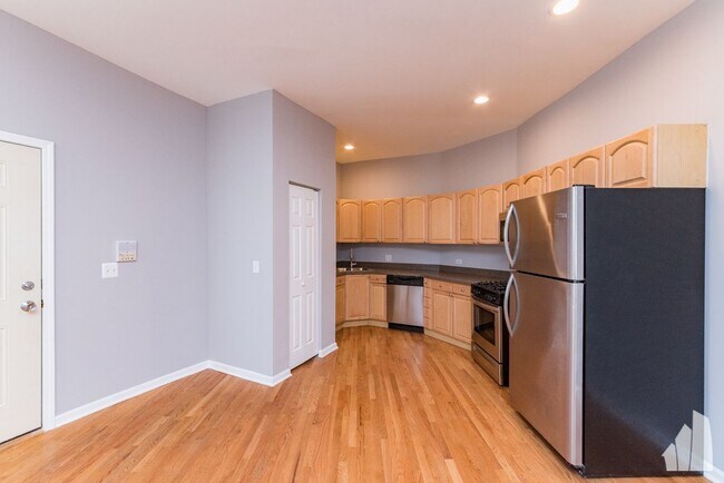 Foto del edificio - 1614 W Belmont Ave