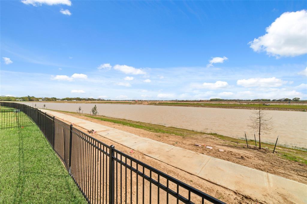 Foto principal - 26315 Forest Brush Ln