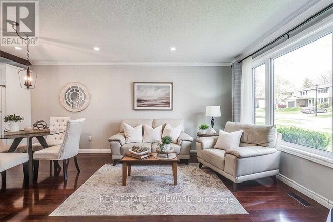 Photo du bâtiment - 220 William Roe Blvd