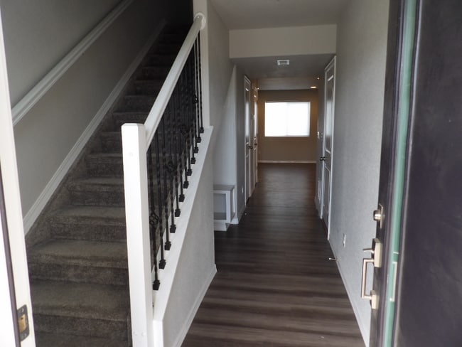 Building Photo - 11260 Feliz Wy