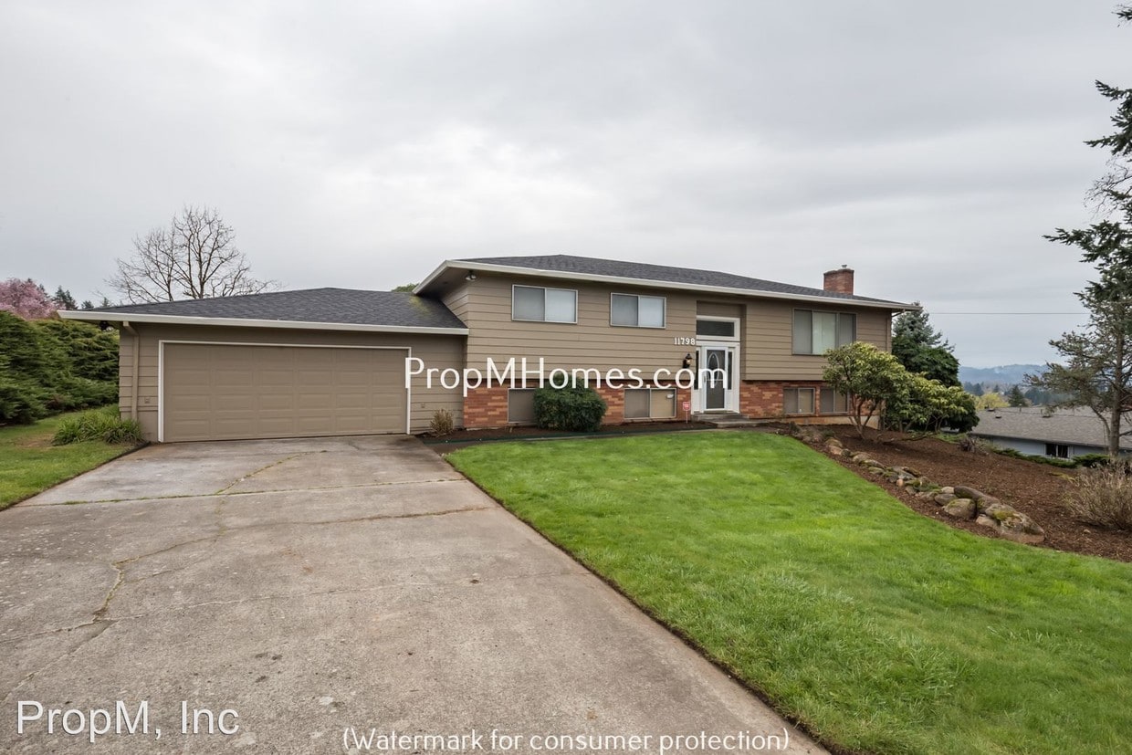 Primary Photo - 11798 SE Valley View Terrace