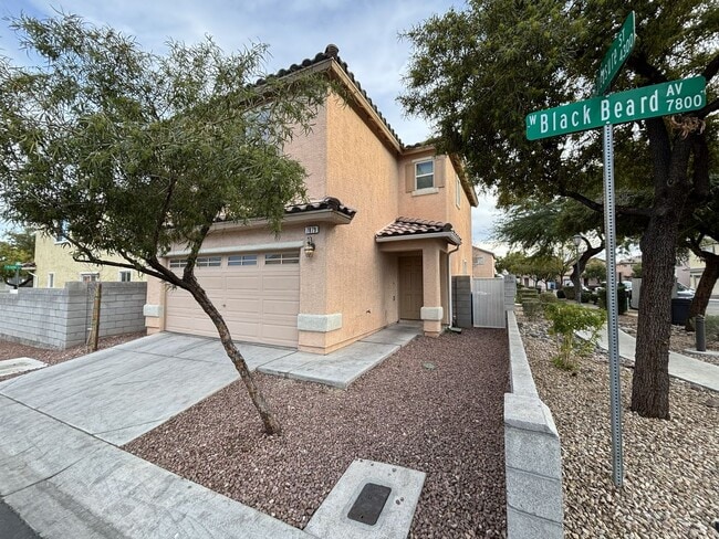 Foto del edificio - Gorgeous 3Bed/2.5Bath/2Car, 2-Story Home located in Spring Valley