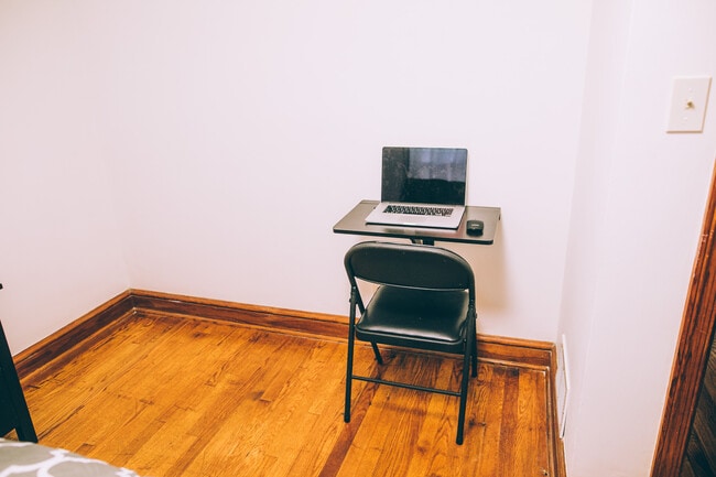 Foto del edificio - 1111 Rayon St