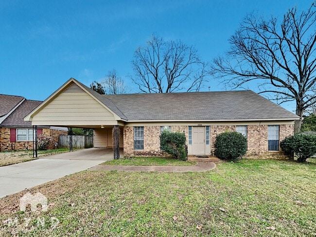 Building Photo - 2888 Baywood Dr