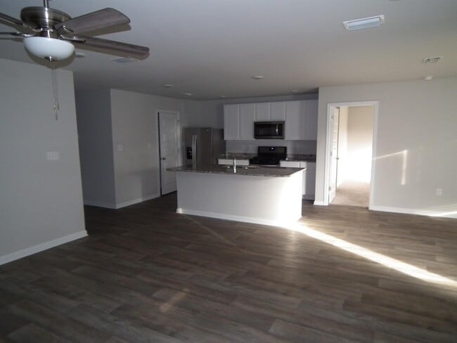 Building Photo - 24061 Citation Lp