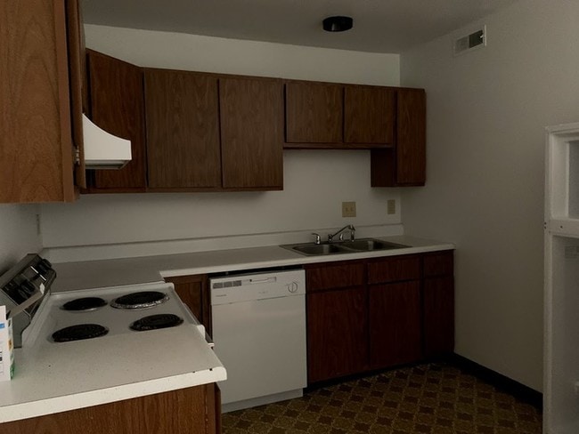Building Photo - Stone Wood Apartments