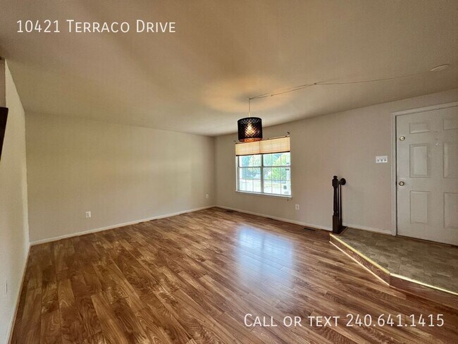 Building Photo - 10421 Terraco Dr