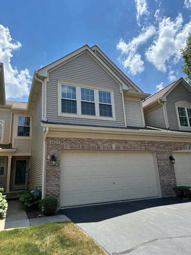 Foto principal - 1429 Wyndham Cove Ln