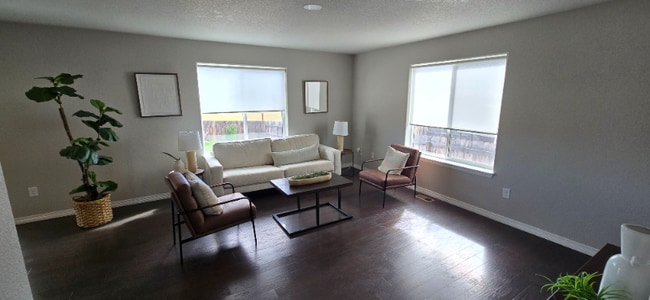 Foto del edificio - 6081 Anders Ridge Ln