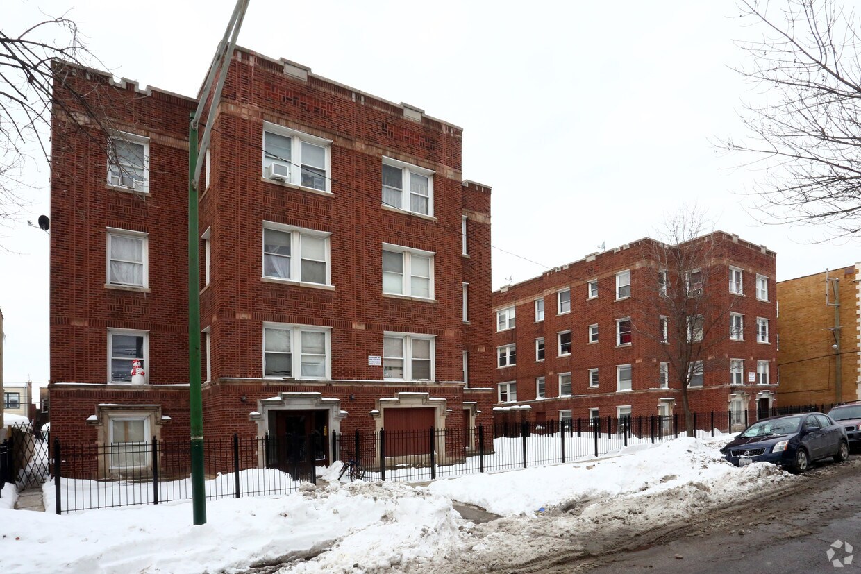 Building Photo - 4730-4744 N Whipple St