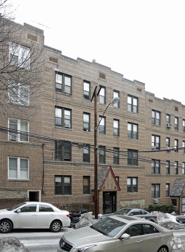 Foto del edificio - 271 E 237th
