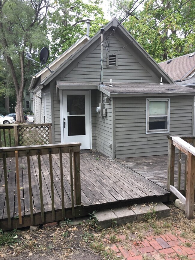 1280 SW Mulvane St, Topeka, KS 66604 House Rental in Topeka, KS