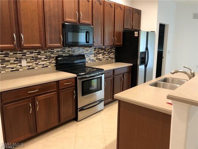 Foto del edificio - 14726 Calusa Palms Dr
