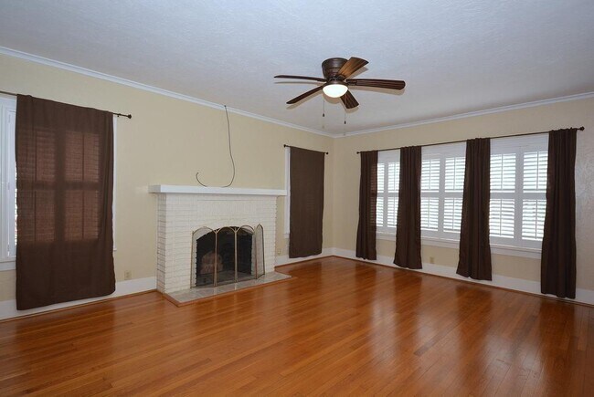 Foto del edificio - 3027 Amherst St