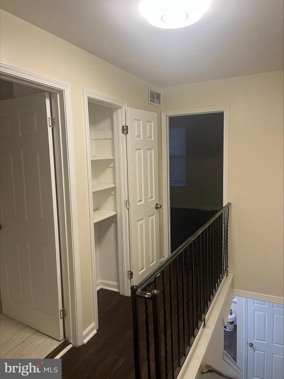 Foto del edificio - 727 Berkley St