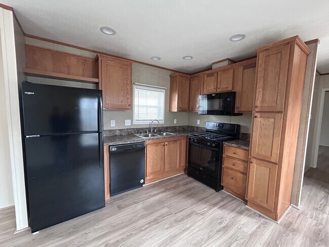 Foto del edificio - 6 Deer Run Pky