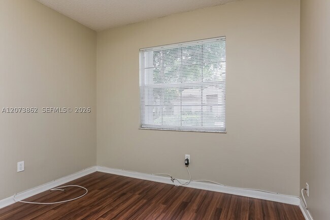 Foto del edificio - 576 NW 48th Ave