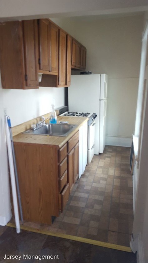 Primary Photo - 1100 Chestnut Ave
