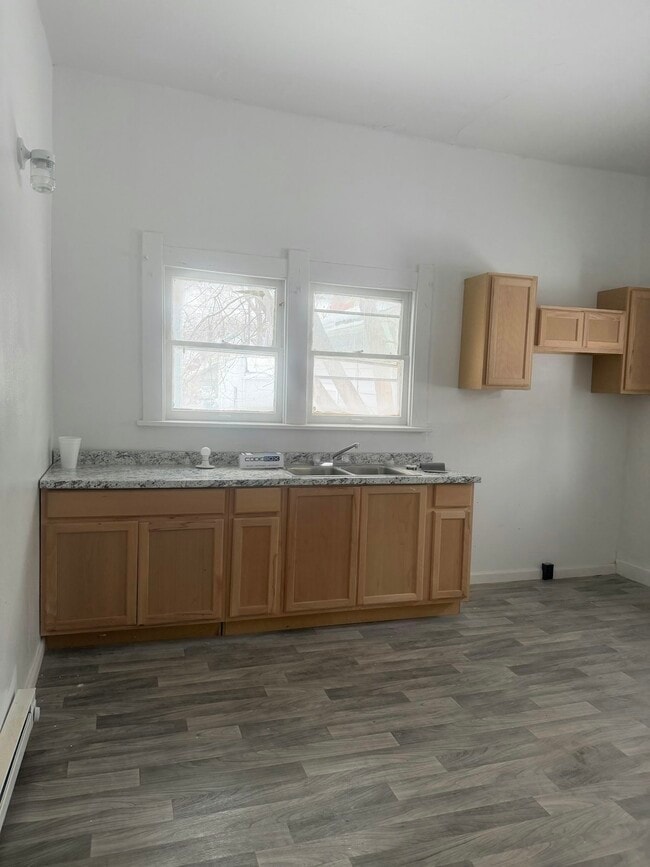 Foto del edificio - 2618 Collingwood Blvd