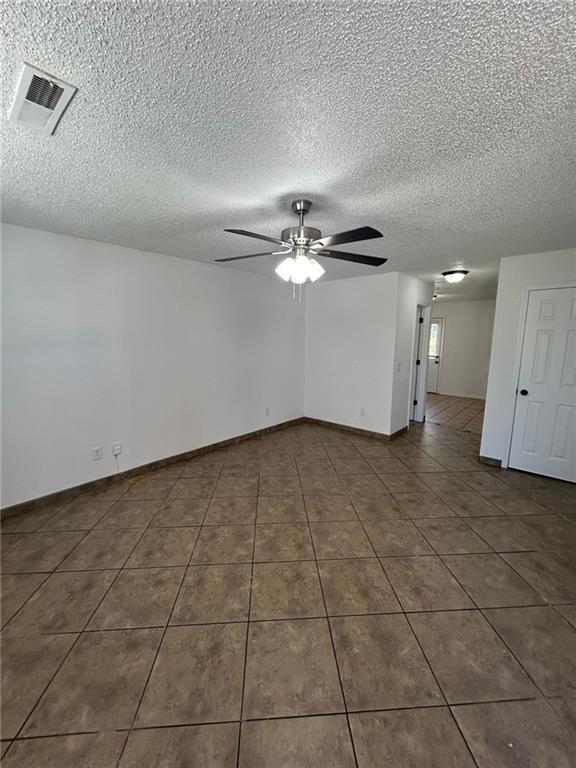 Foto del edificio - 3301 SW Victoria Pl