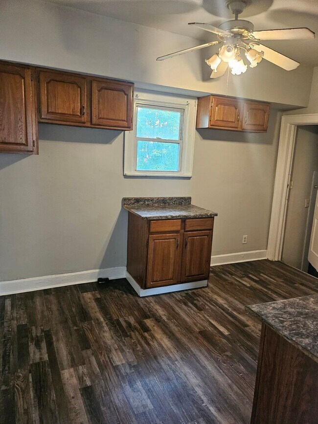 Foto del edificio - Remolded 2 Bed/1 Bath