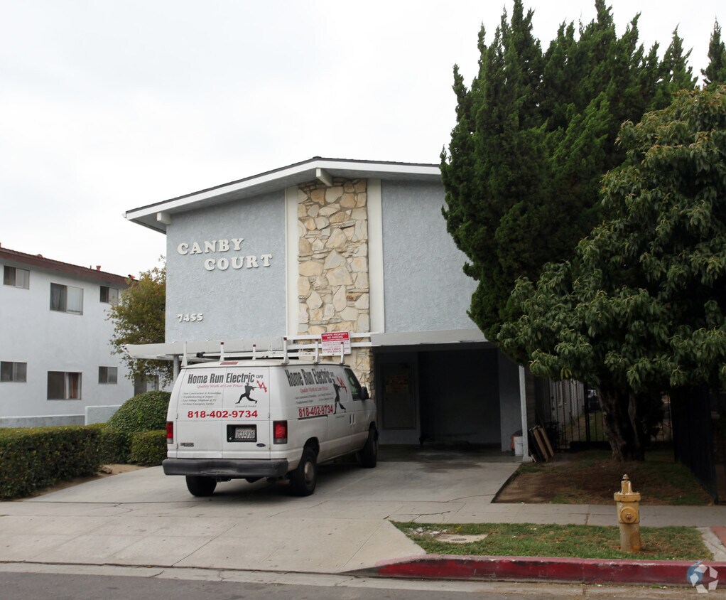 Foto del edificio - Canby Court