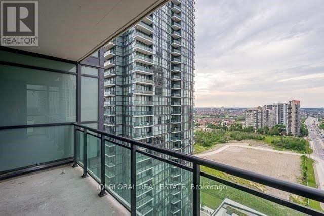 Photo du bâtiment - 4070-4070 Confederation Pkwy