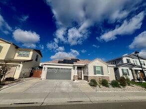 Building Photo - 436 Rose St