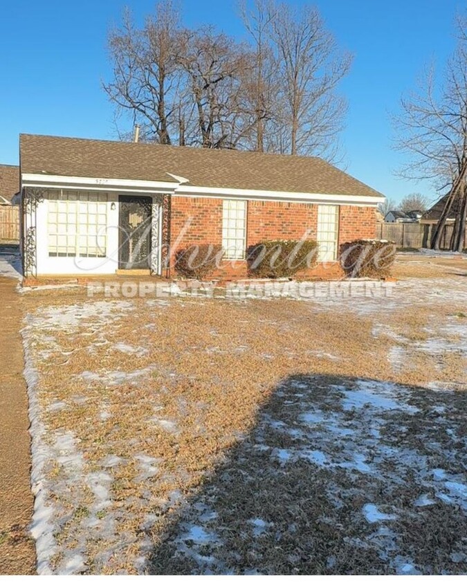 Foto principal - Cute 3 bedroom 2 bathroom home - Arlington