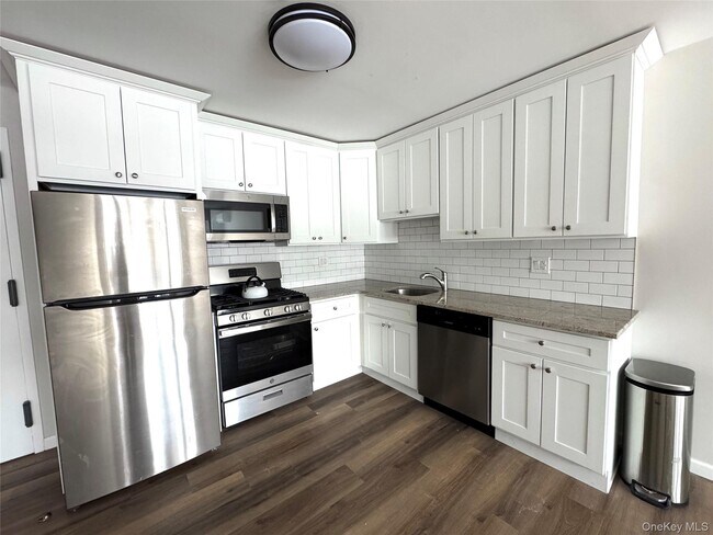 Foto del edificio - 213 Lake Ave