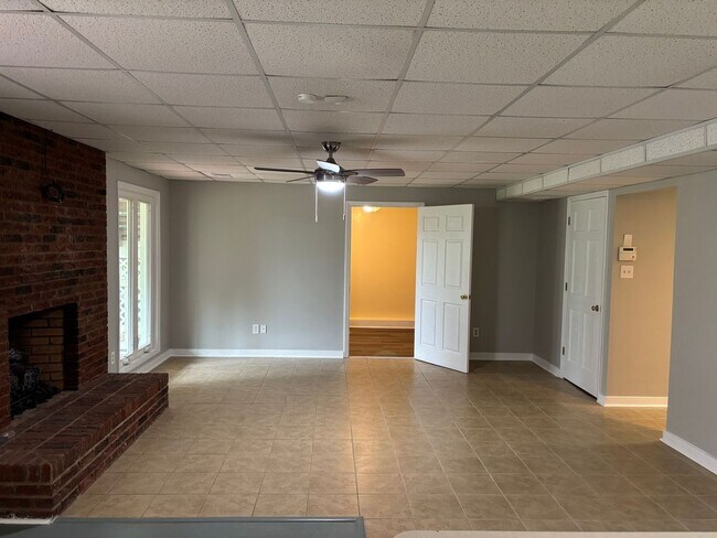 Foto del edificio - 240 Canvasback Rd