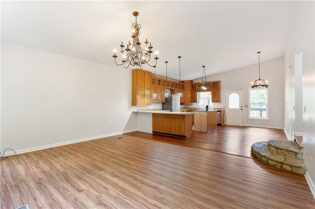 Building Photo - 696 Elberta Dr