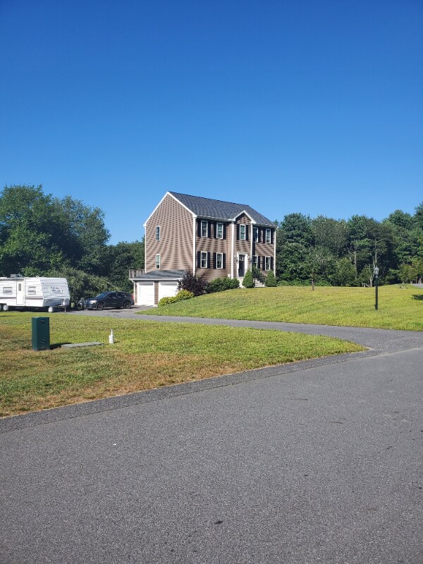 Foto del edificio - 7 Shamrock Ln