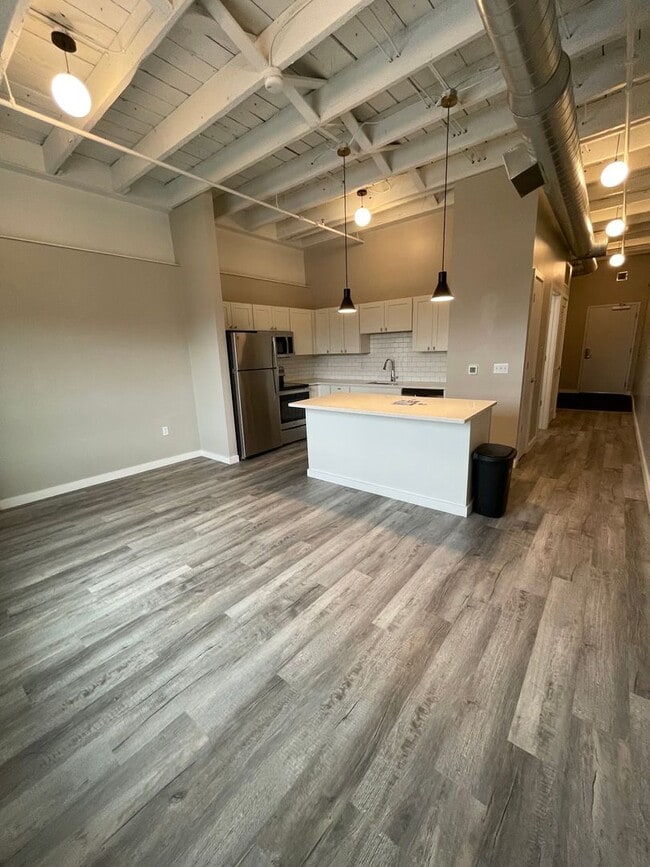 Interior Photo - Smallman Flats