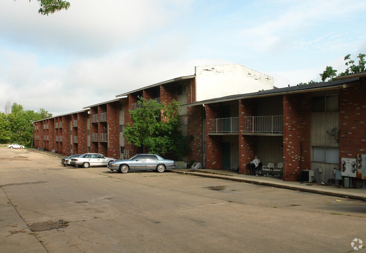 Foto del edificio - Parktowne Apartments
