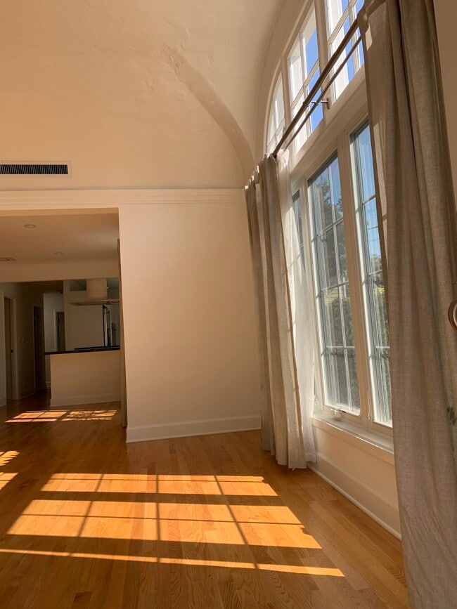 Living Room Window and Barrel Ceiling - 848 N Kilkea Dr