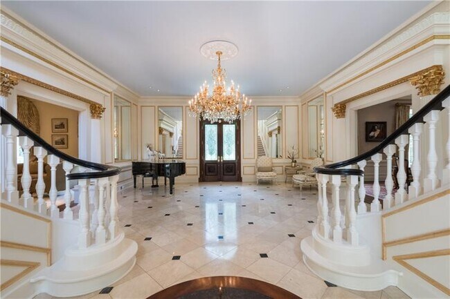 Foto del edificio - 60 Sherington Pl