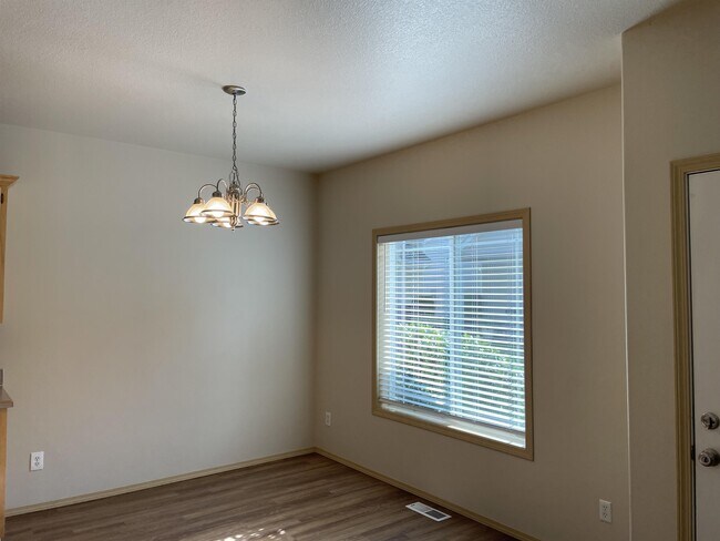 Photo - 2212 NE 163rd Pl Townhome