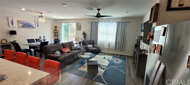 Foto del edificio - 24645 Hudson St