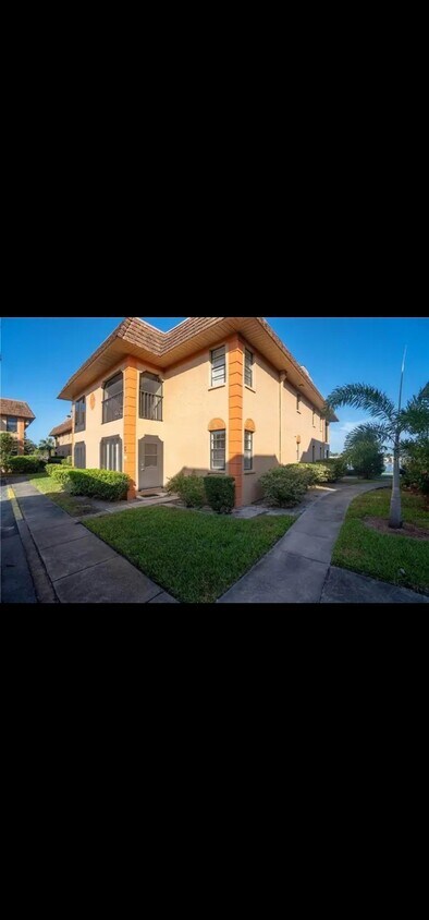 Primary Photo - 10150 Seminole Island Dr