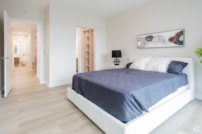 2BR, 2BA - 1125SF - The Forge