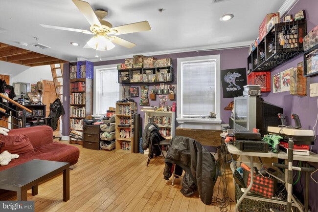 Building Photo - 2026 Ridge Ave