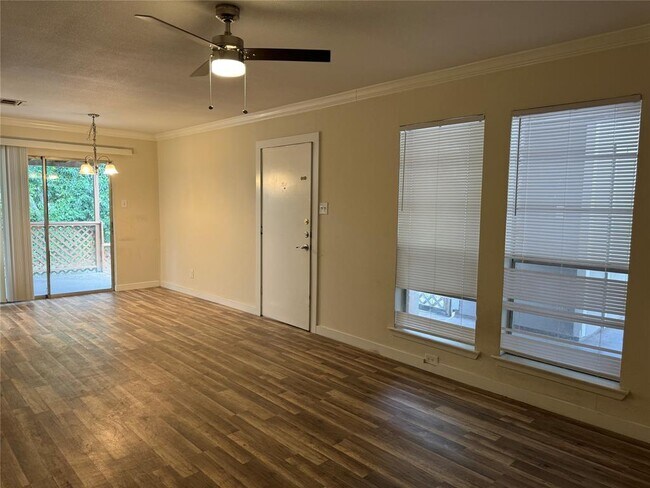 Foto del edificio - 10622 Golden Quail Dr