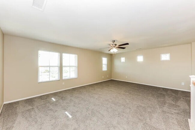 Foto del edificio - 36397 Bay Hill Dr