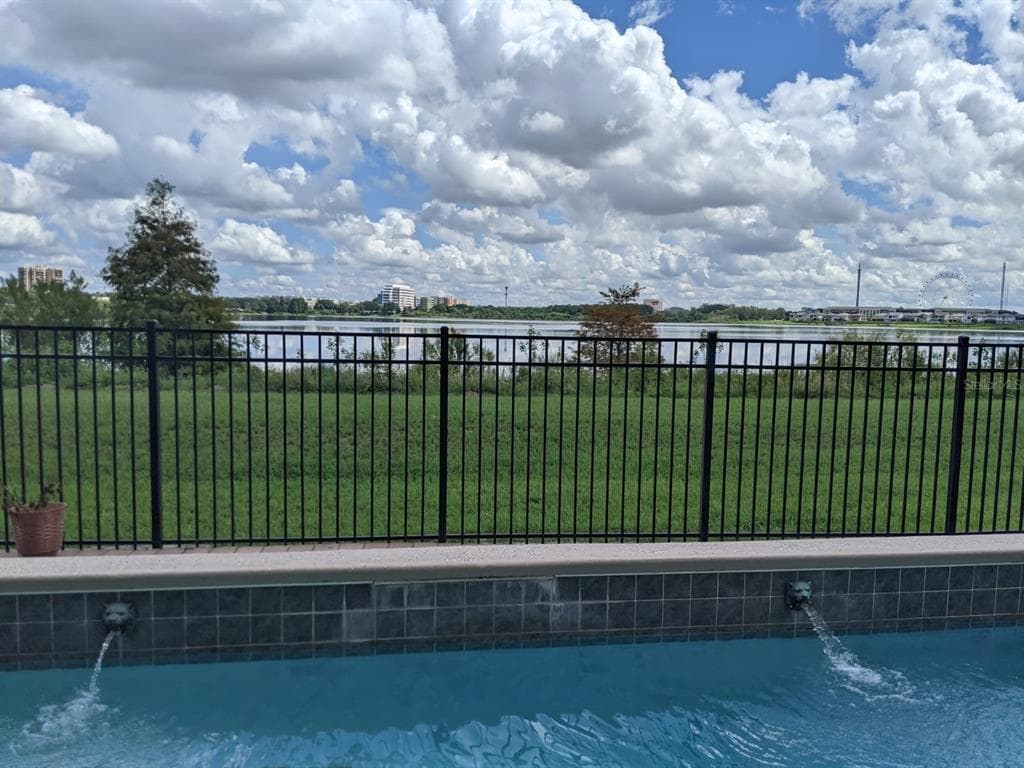 Orlando, 
                        , –