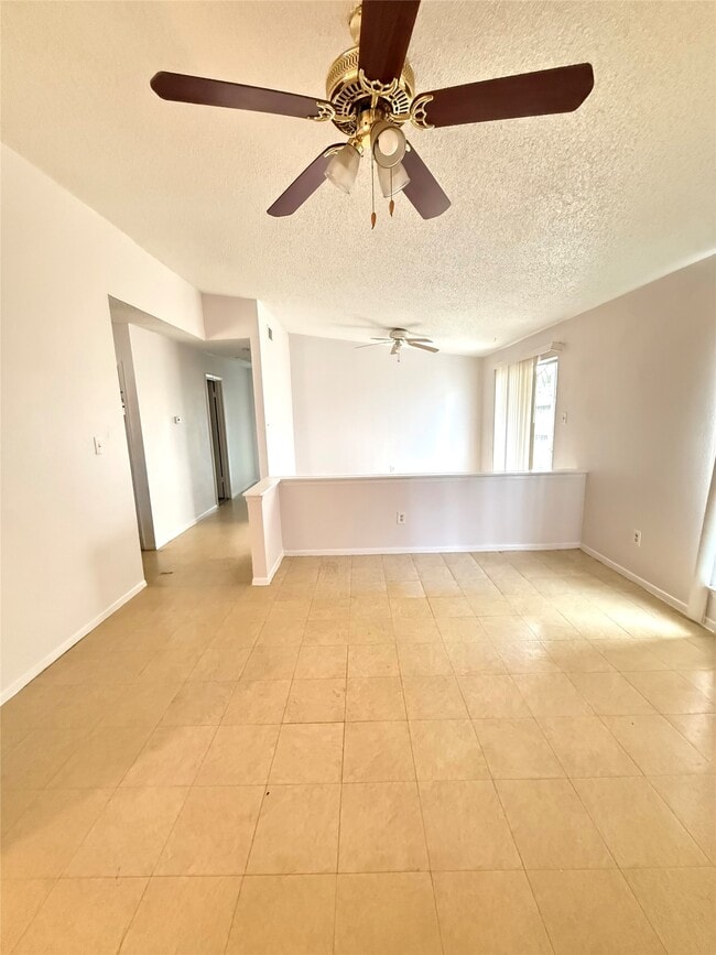 Building Photo - 12119 Tambourine Dr
