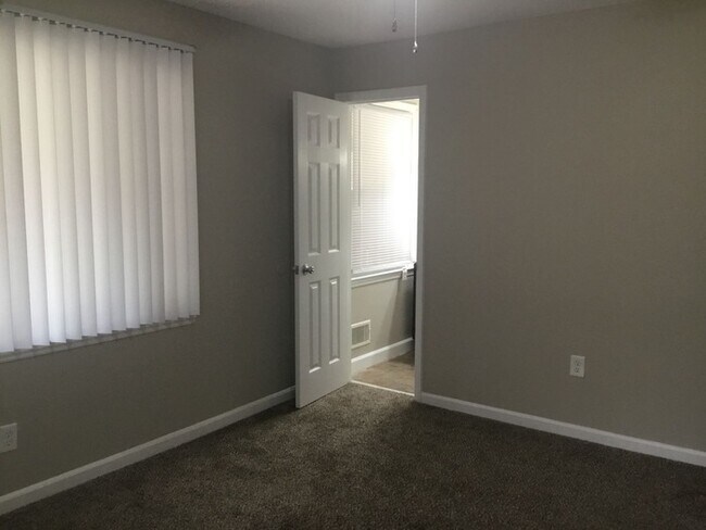 Foto del edificio - 268 Morningside Dr