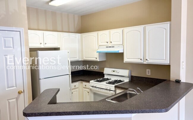 Foto del edificio - 21803 Flanders Ct