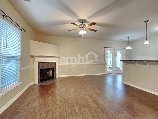 Foto del edificio - 75 Summer Hill Way